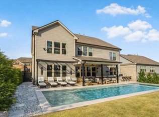 3820 Mabry Ridge Dr, Buford, GA 30518