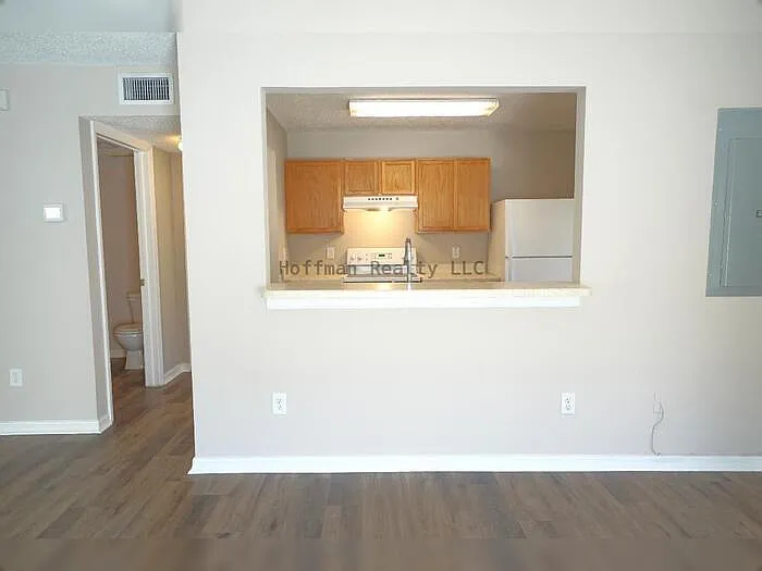 10811 Brickside Ct — Photo 9