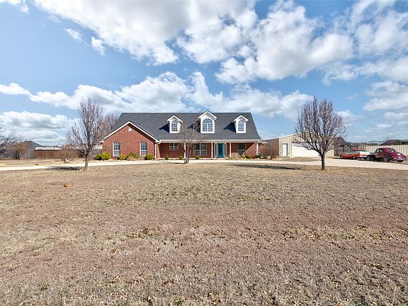 2nd image of 254 Handsome Jack Rd