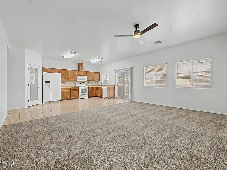 8748 W Wood Dr — Photo 5