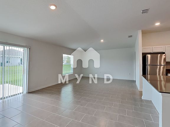 3rd image of 3037 Blue Bonnet Ln