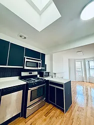 918A Lafayette Avenue, #4