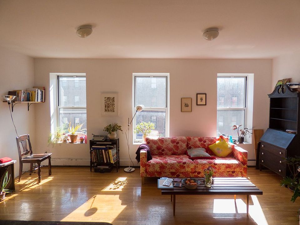 1st image of 484 5th Ave APT 2