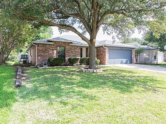 5th image of 1608 Oxford Dr
