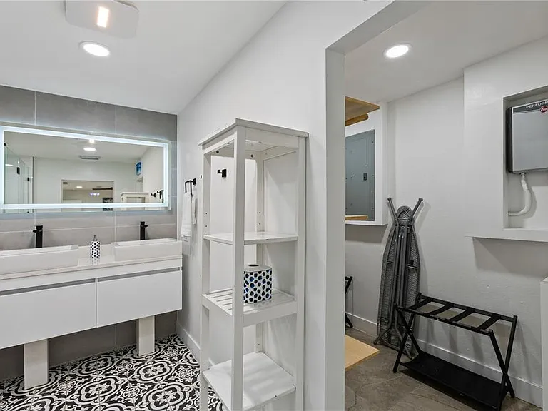 6822 S Wall St — Photo 22