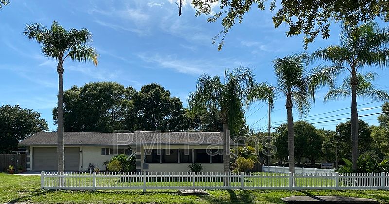 2nd image of 2796 Park Dr