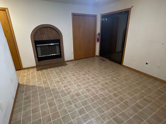 5th image of 114 Court St #116