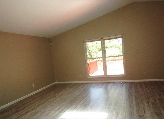 5th image of 14537 Greencastle Dr