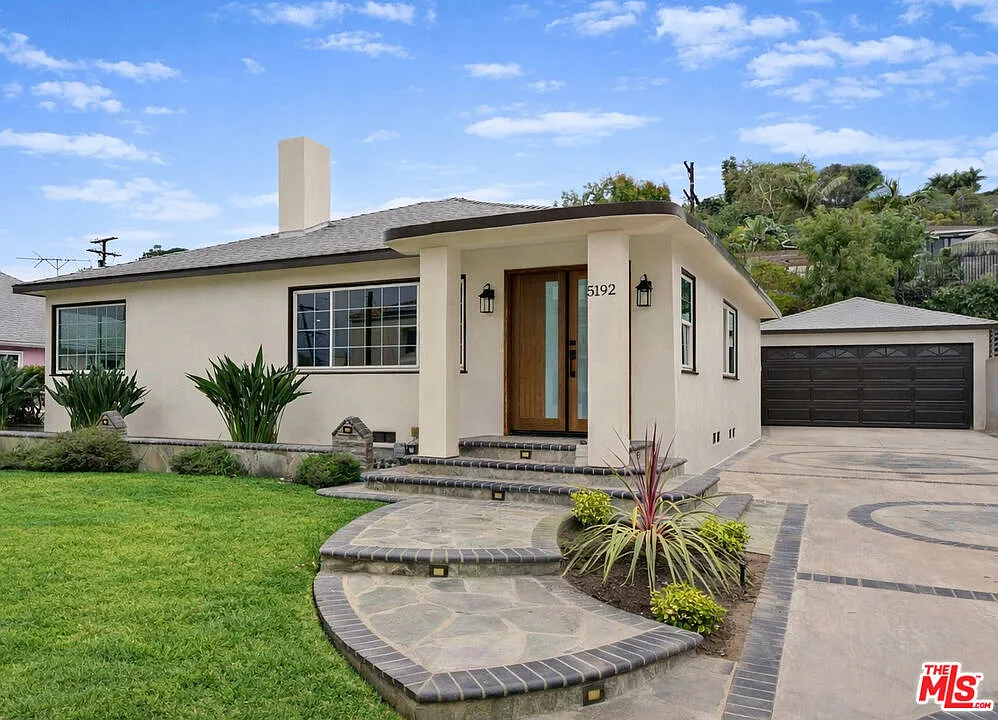 5192 Orange Pl photo 1