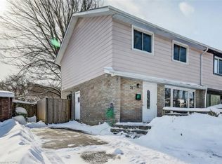 71 Shadeland Cres, Kitchener, ON N2M 2J1