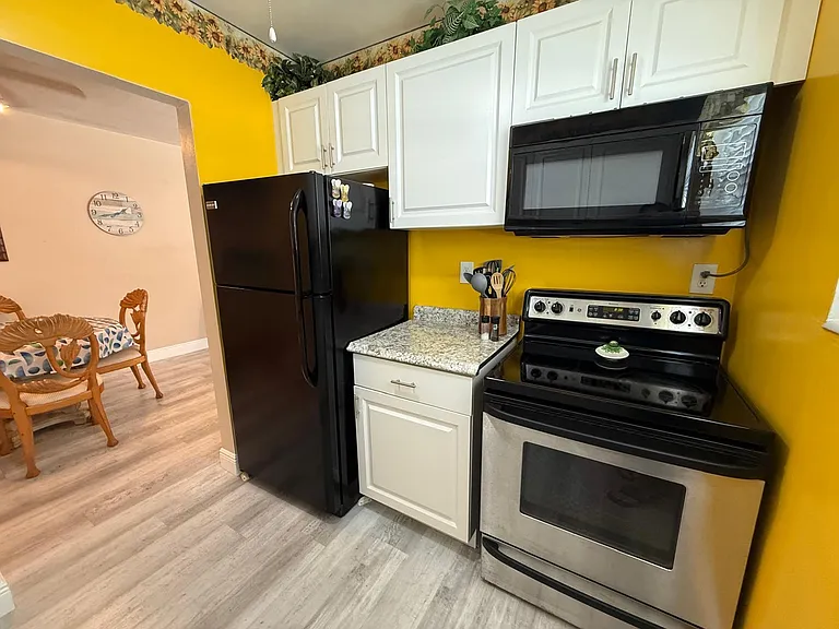 700 Antioch Ave #9 — Photo 8
