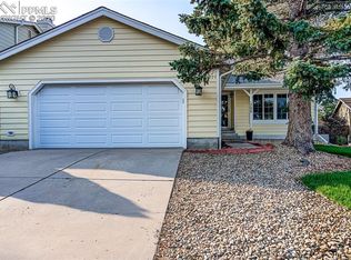 300 Quail Ridge Cir, Highlands Ranch, CO 80126