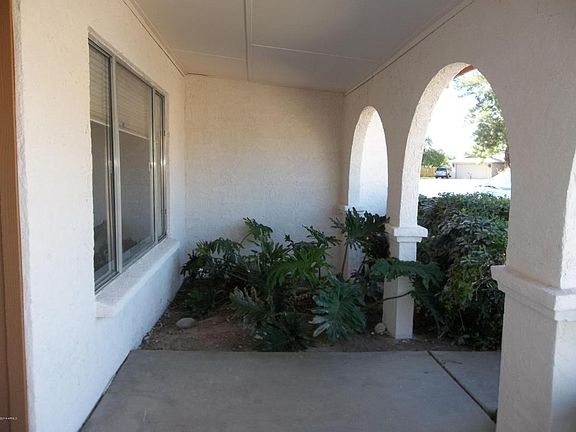 3rd image of 2701 W Meseto Cir