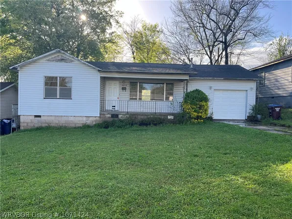 3012 S 17th St, Fort Smith, AR 72901