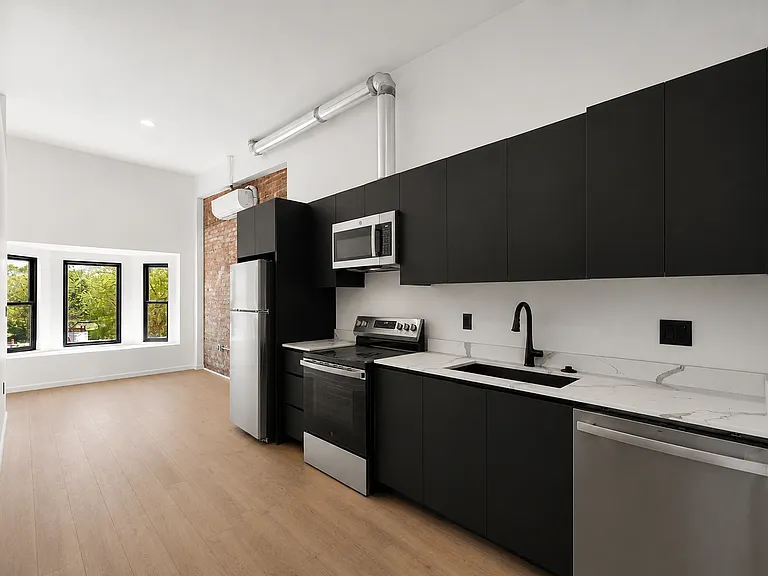 9301 Oakland Ave — Photo 34