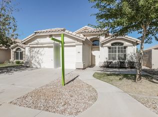 902 E Constitution Dr, Chandler, AZ 85225