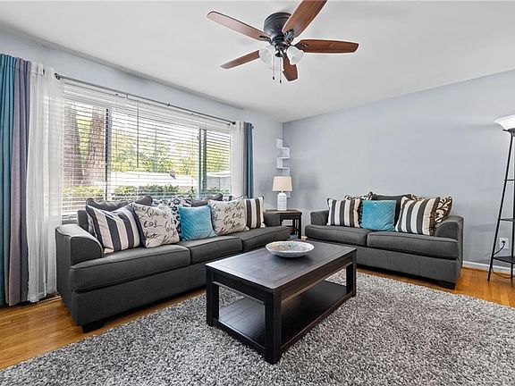 4th image of 841 Isham Pl