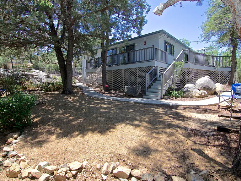 1444 Vista Rd — Photo 23