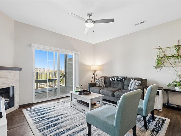 2nd image of 2871 Spring Rose Cir #201