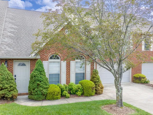 404 Mountain View Rd #103, Johnson City, TN 37601