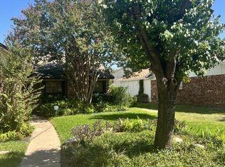 5126 Barcelona Dr, Garland, TX 75043
