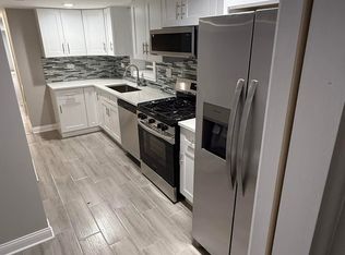 8509 S Brandon Ave #B, Chicago, IL 60617