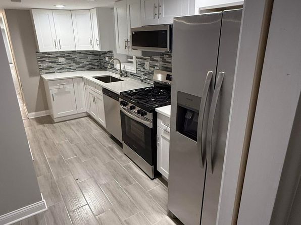 8509 S Brandon Ave #B