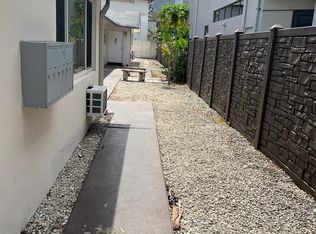 932 NE 16th Ave, Fort Lauderdale, FL 33304