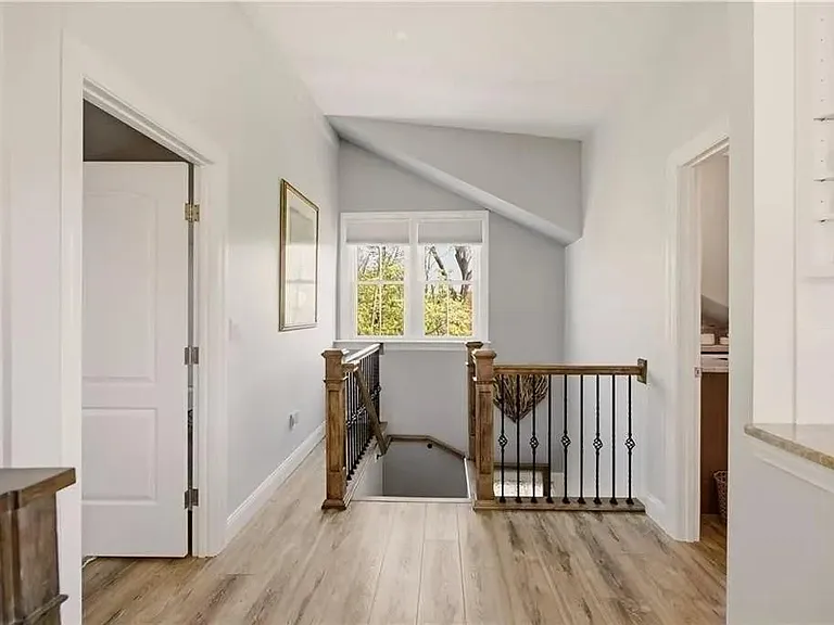 419 Broadway St #5 — Photo 13