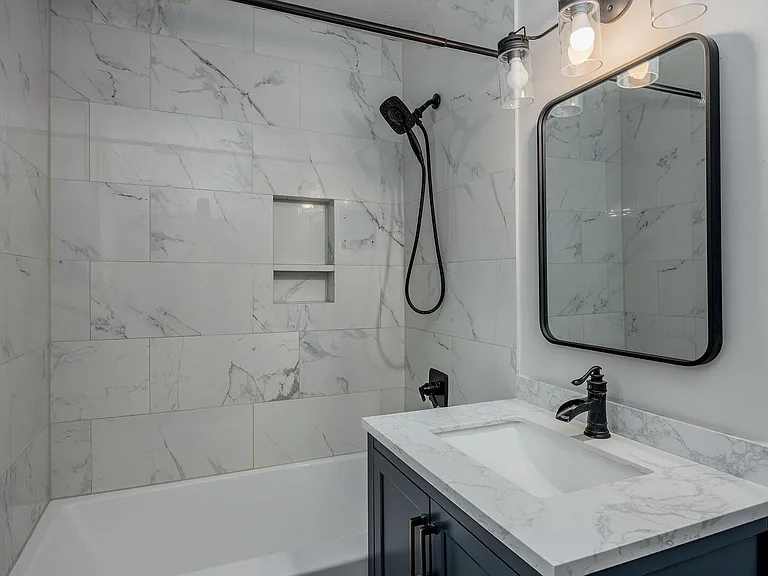 1157 Acorn Cir — Photo 17