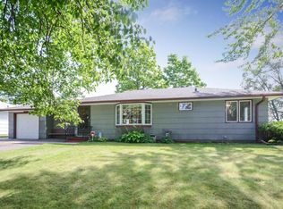 1962 Adolphus St, Saint Paul, MN 55117