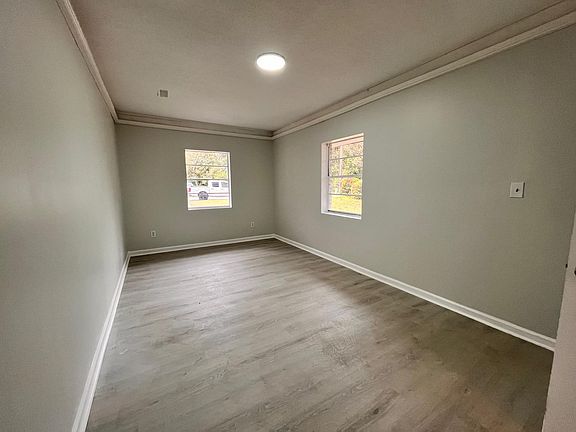 2nd image of 962 Hanover Dr