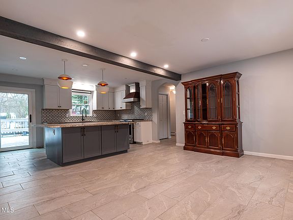 5th image of 7 Morningside Drive