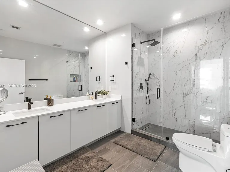 950 Brickell Bay Dr #5507 — Photo 17