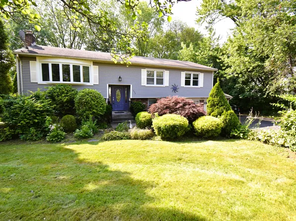 272 Jones Hill Road, West Haven, CT 06516