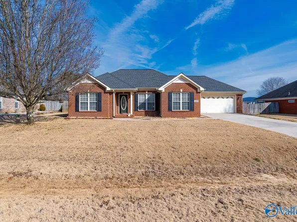 239 Morning Star Dr, Huntsville, AL 35811
