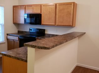 1303 Spring River Dr, O'Fallon, MO 63368
