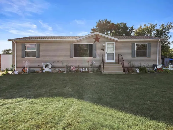 1003 East 9th Avenue, Brodhead, WI 53520