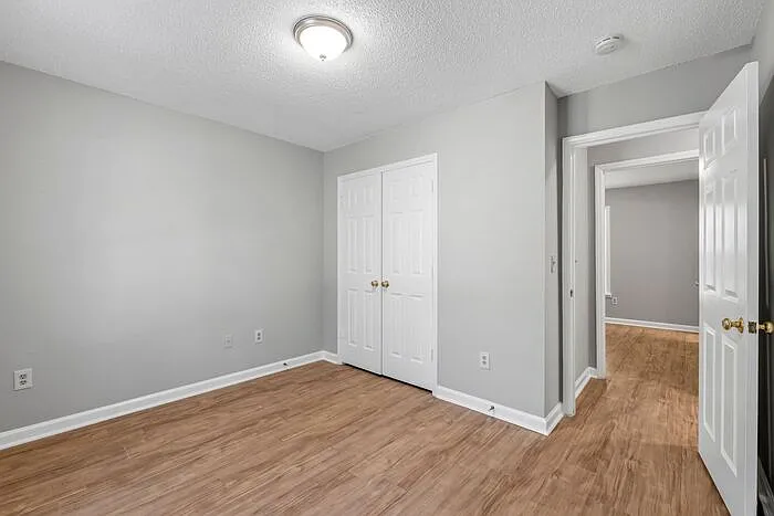1811 Cody Ave — Photo 21