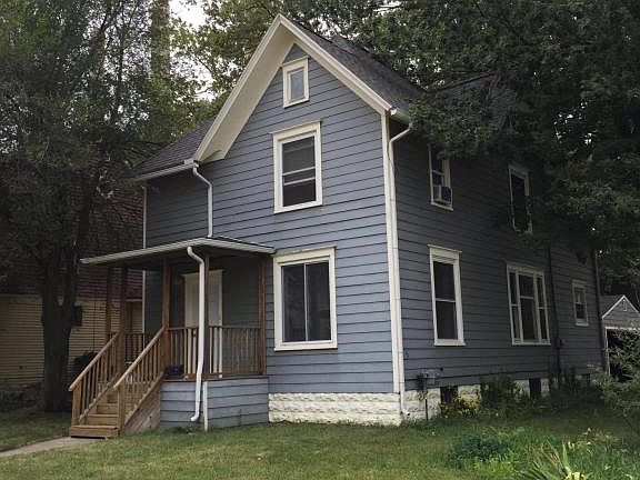 3rd image of 214 Woodlawn Ave