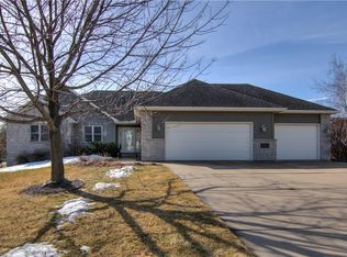1831 W Ridge Ct, Eau Claire, WI 54703