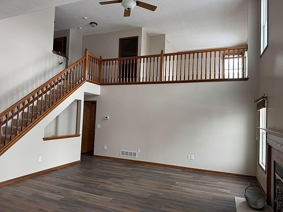 3rd image of 1121 Waterview Ct