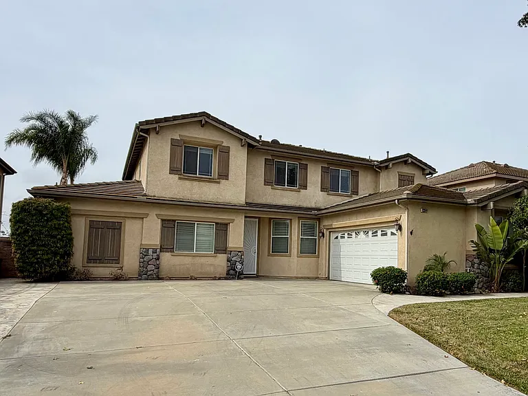12359 Kern River Dr — Photo 2