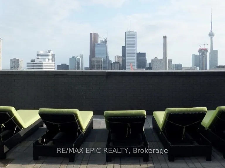 770 Bay St #702 — Photo 21