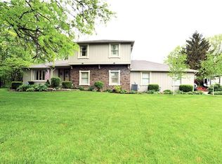 9032 Black Hawk Ln, Indianapolis, IN 46234