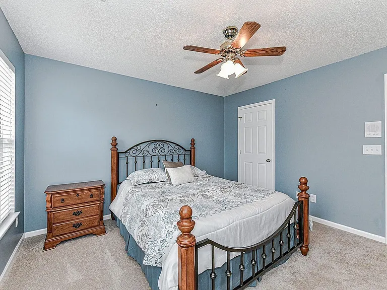 1411 Deer Spring Ct #1 — Photo 28