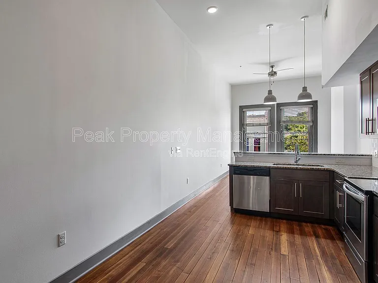 1209 Hull St #205 — Photo 10