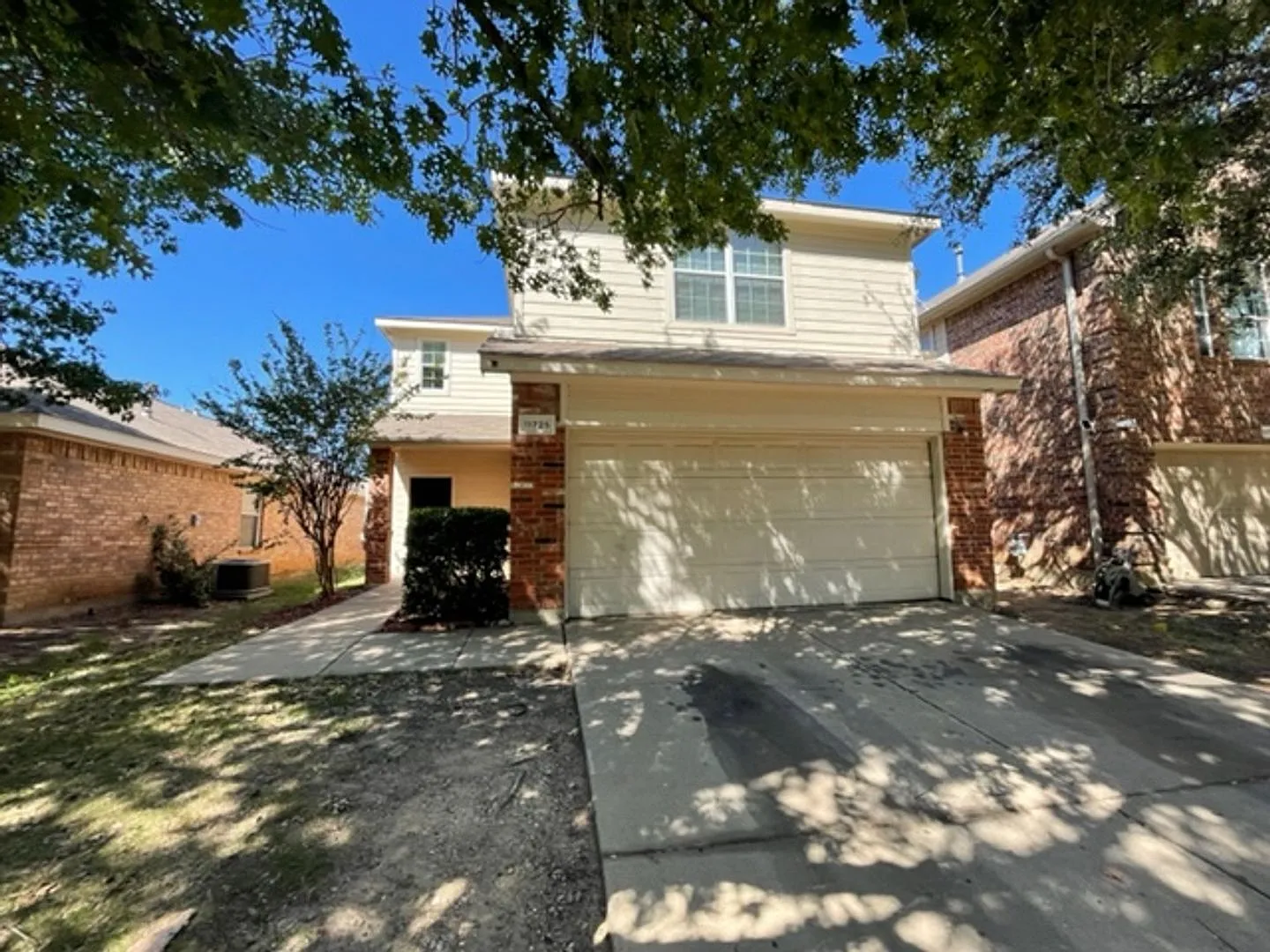 Nice, large two story in Keller ISD with community pool. — Photo 3