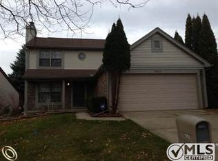 1608 Glen Meadow Ct, Rochester Hills, MI 48307