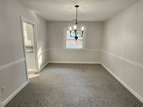 4th image of 8147 N Mayfield Ln